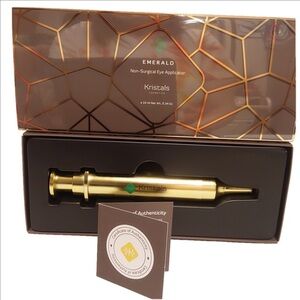 Kristals Emerald Non-Surgical Eye Applicator.
